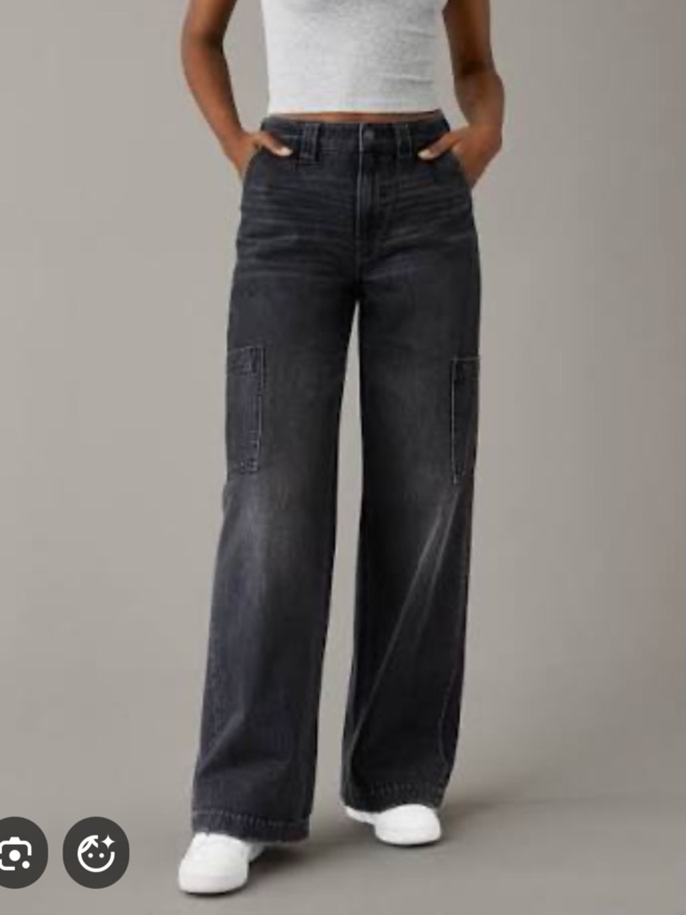 American Eagle Outfitters Super High-Waisted Wide Leg cargoJeans in Washed Black